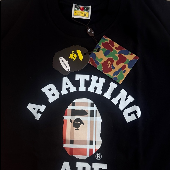 Bape A Bathing Ape Burberry Plaid Ape Head Black T Shirt Camo NWT Tee Men Size M - Picture 3 of 8